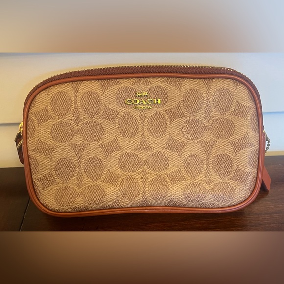 Sold - Picture 3 of 7